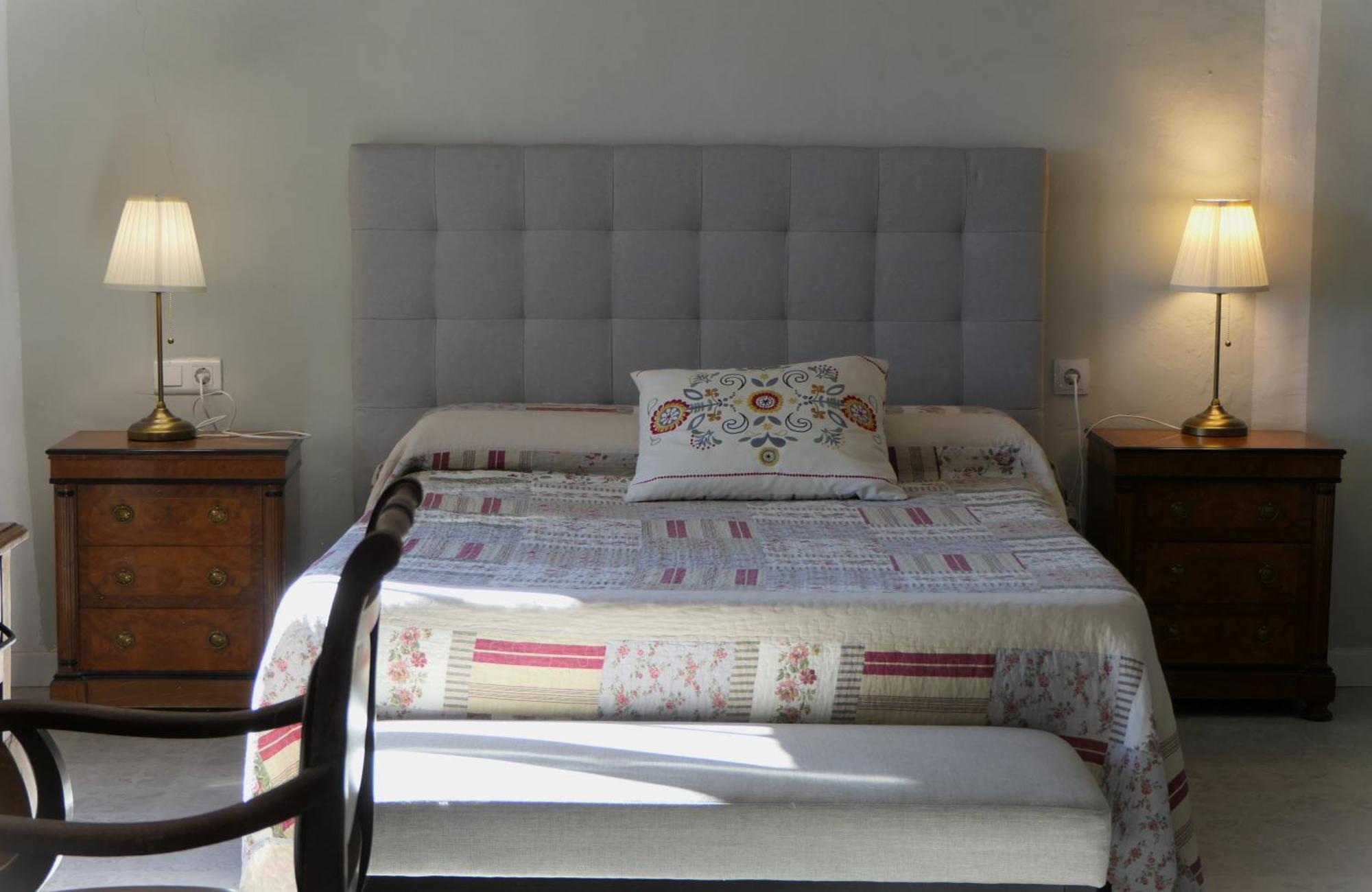 Apartamentos Altozano Trujillo Eksteriør billede